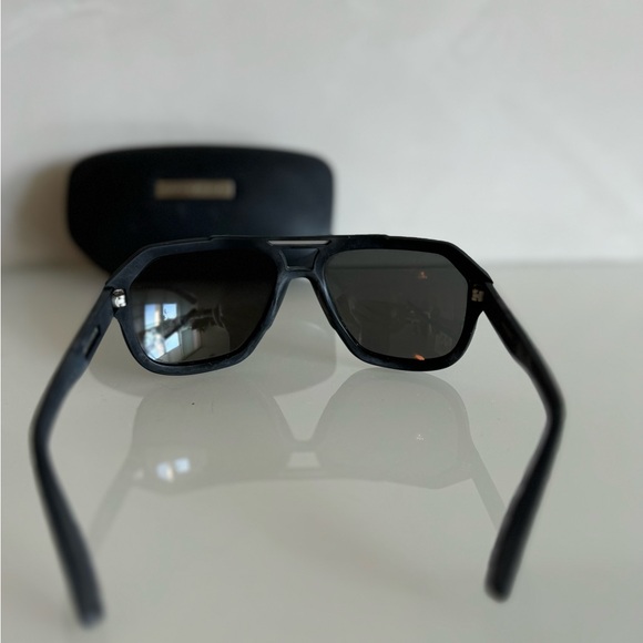 Dolce Gabbana sunglasses - Picture 2 of 9